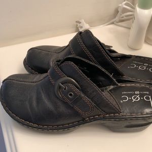 Born Concept brown leather clogs size 7